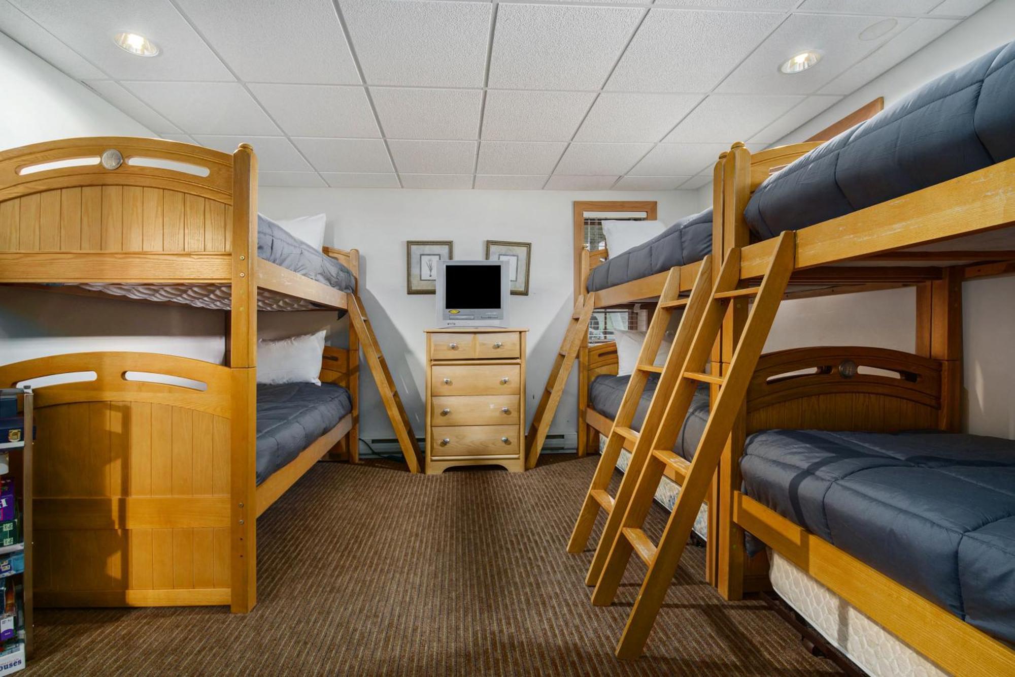보인폴스 Boyne Mountain Getaway, Unit B 아파트 호텔 외부 사진