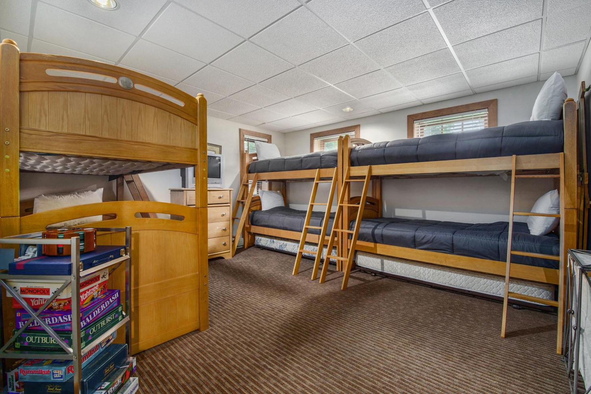 보인폴스 Boyne Mountain Getaway, Unit B 아파트 호텔 외부 사진